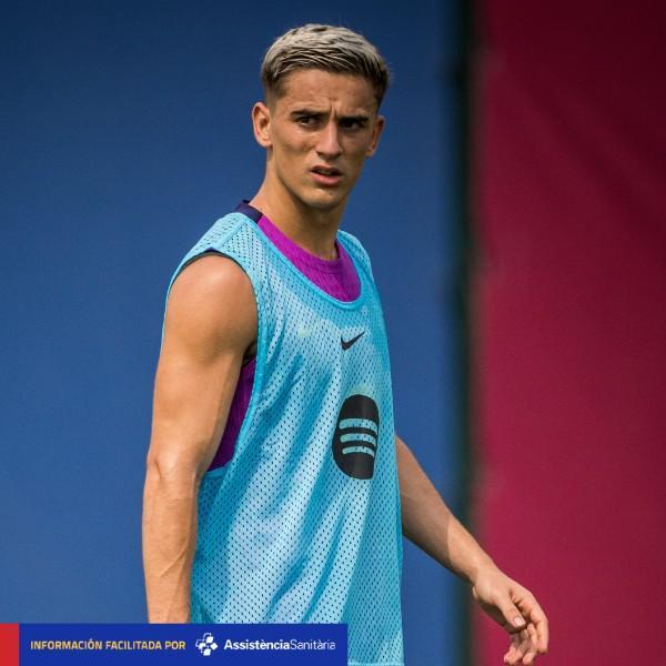 巴萨官方：加维右膝不适，将缺席客战巴列卡诺的比赛